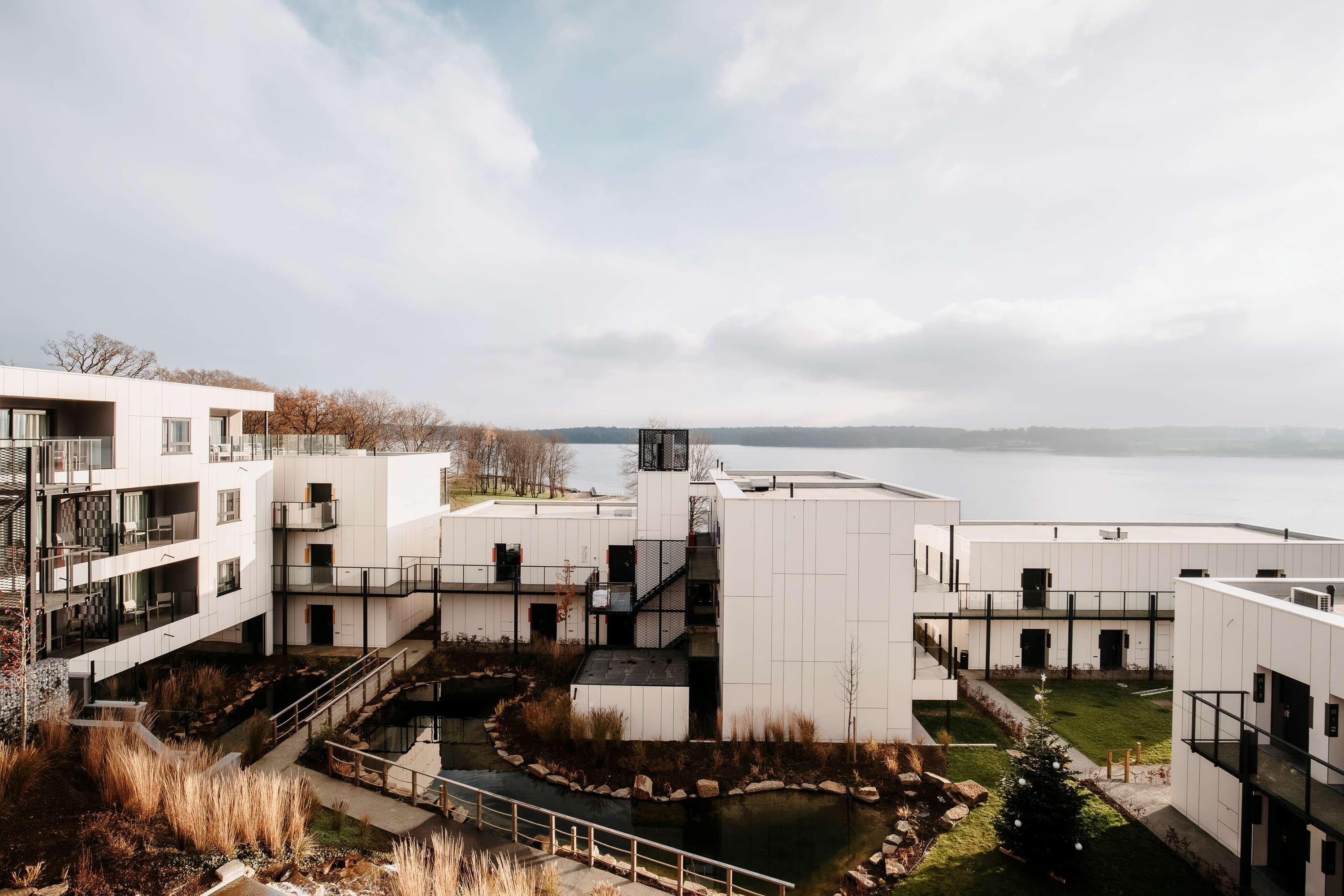 Hotel Golden Lakes 4*